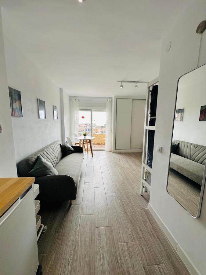 Modern White Studio بينالماذينا المظهر الخارجي الصورة